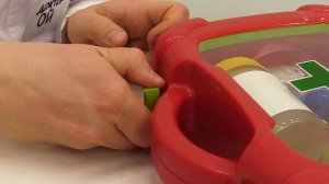 Розочка на дискотеке. Игрушки из мультика Тролли