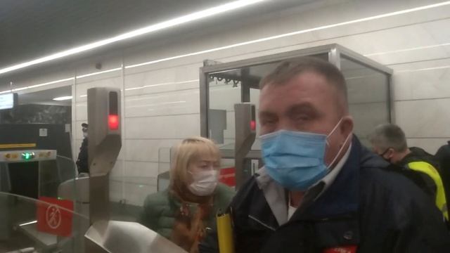 гку штрафует слабых женщин за маски и перчатки в метро смотреть онлайн
