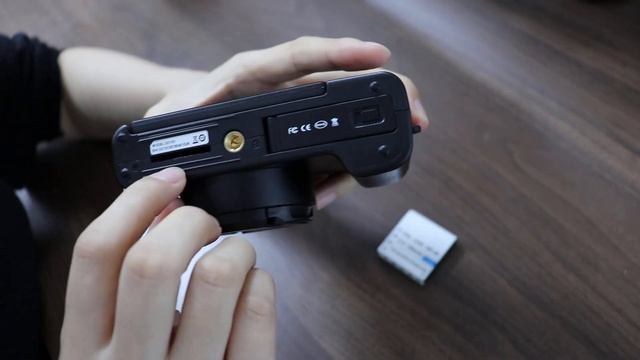 DC101 - How to turn on & off the camera? смотреть онлайн