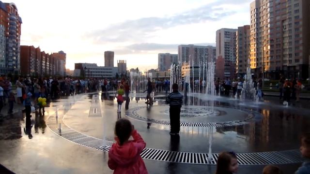 Танцующий фонтан г.Новокузнецк смотреть онлайн
