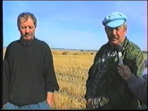 уборка урожая с.Котляровка 2002г