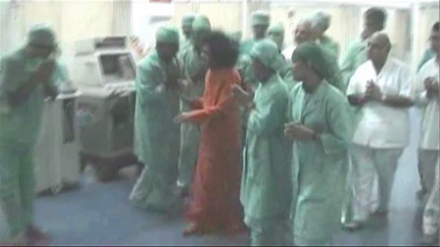 Sathya Sai Baba - I will Follow You смотреть онлайн