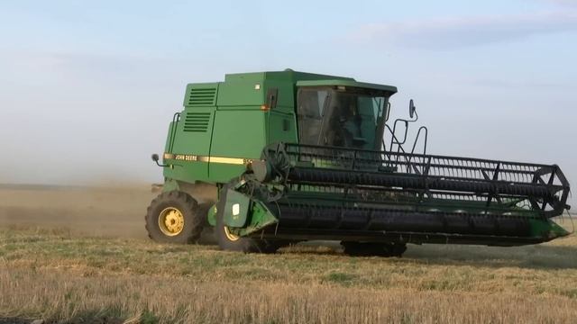 Комбайн JVC GZ-HM1 смотреть онлайн