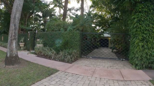 Miami Beach Walk 4k 🇺🇸 Walking tour of Michigan Avenue in Miami Beach, Florida USA