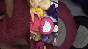 ОБЗОР ПРЯЖИ СОЧЕТАНИЯ МЕРИНОС ИРЕН И КИД МОХЕР НА ШЕЛКЕ ОТ ЯРНА