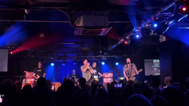 Ugly Kide Joe - Glasgow 27/03/2024 - Cats in the Cradle смотреть онлайн