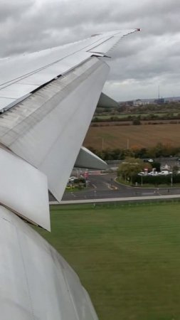 Windy landing in London