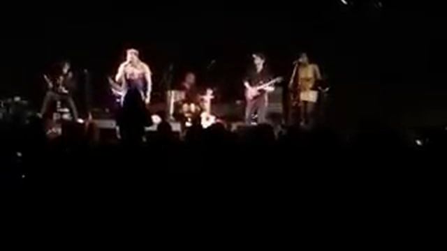 An evening with Menowin Fröhlich смотреть онлайн