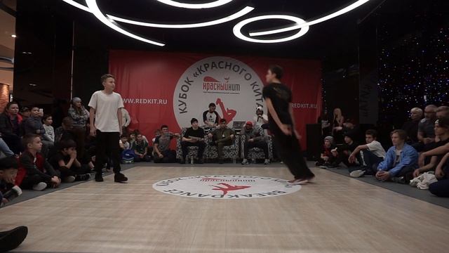 Arctic Cat vs Dope Dog | BREAKING JUNIORS 1x1 | 1/8 | RED KIT CUP 2017 | 16.12.17 HD