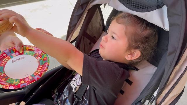 🎡 (SOFT OPENING) PIXAR FEST 2024 FOOD BOOTHS At The Disneyland Resort! | NEW Food, Merch, + MORE! смотреть онлайн