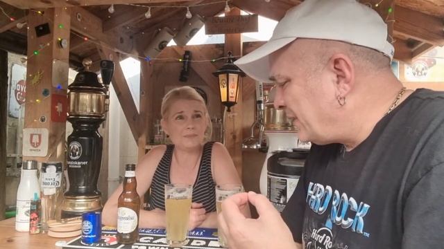 PerfectDraft Pro Hoegaarden 6L Keg 4.9% ABV Vs 330ml Overseas release bottle... смотреть онлайн