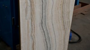 Межкомнатные скрытые двери с отделкой керамогранитом