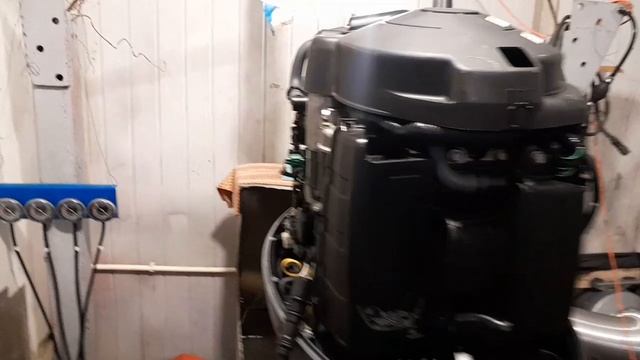 Yamaha F90 смотреть онлайн