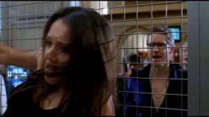 Jessica Alba (barefoot) fights vs guy in ring (Dark Angel)