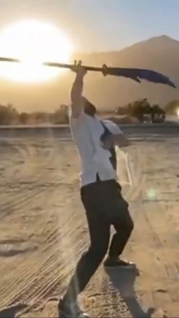 Dai Guan Dao, Halberd Spin on Giant Dragon #ShortFilm #Dragon #JacobBrinnand #GuanGong #KungFu