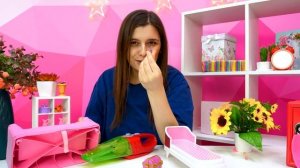 Маринетт потеряла серьги!  Игры в куклы Леди Баг для девочек