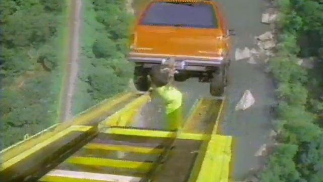 1993 GMC Jimmy Bungee Jump Commercial смотреть онлайн