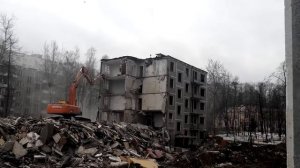 Снос панельной пятиэтажки в Москве на улице Бутлерова (14)