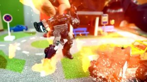 Роботы Трансформеры – Инспектор Фёдор против Десептикона Баррикейда! – Игры для мальчиков