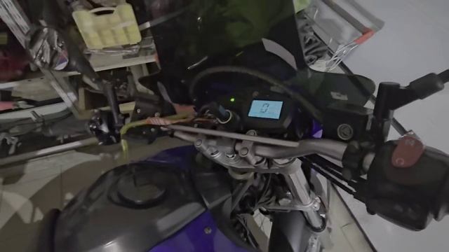 Как запускается двигатель Yamaha XT660R после зимнего хранения.