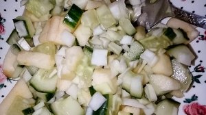 Салат с яблоками