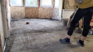 Шлифую стяжку кирпичём