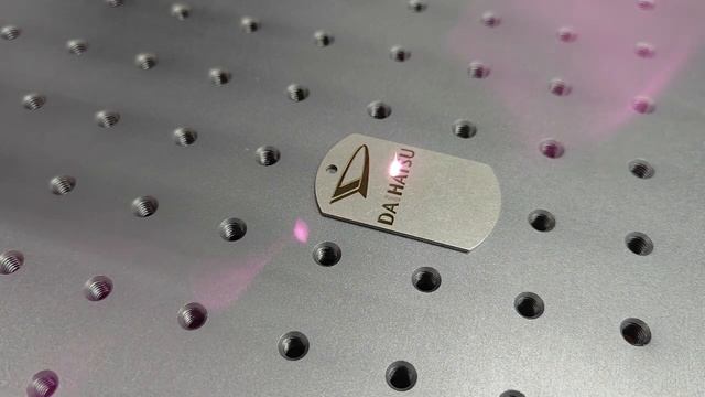 Простой и быстрый способ гравировки жетона - так проще же!