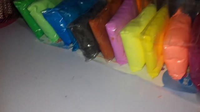 Показываю поделку из лёгкого пластилина пончик🍩 и апельсин смотреть онлайн