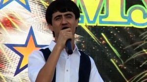 Валичон Азизов - Фарзанд (Консерт дар ш. Хучанд / Стадион "Спартак" / "Шабоханг" 2008)