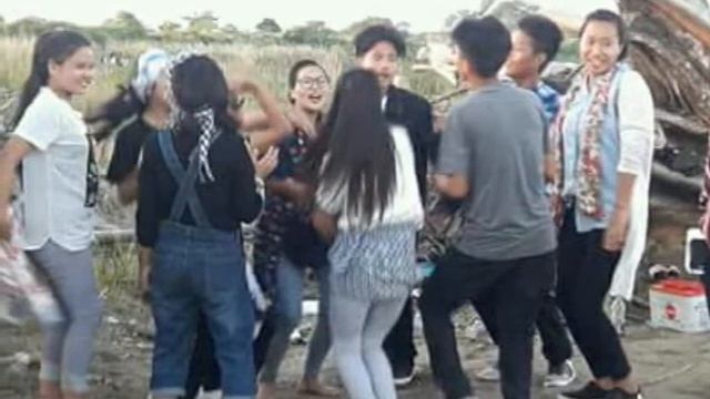 Class 11 students of K.V.Pasighat (19-11-2017). / . Picnic party. смотреть онлайн