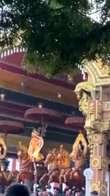 Nallur Kandaswamy Temple jaffna смотреть онлайн