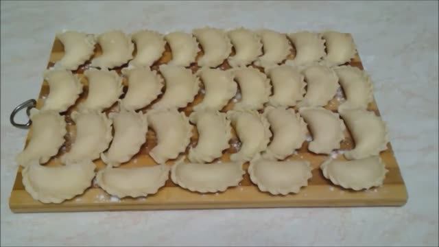 Заварное тесто для вареников с творогом.