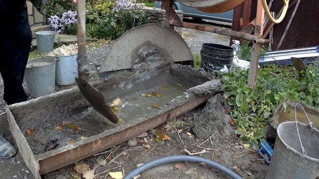 ЗАКОНЧИЛ ЭКСПЕРИМЕНТ/КУПИЛ ЦЕМЕНТ/ПРОДОЛЖАЮ КЛАСТЬ ФУНДАМЕНТ/Деревенский влог смотреть онлайн