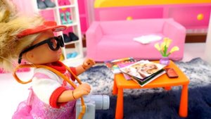 Барби ушла, а Штеффи и Стивен вызвали пожарных. Смешные видео для девочек Ох уж эти куклы!