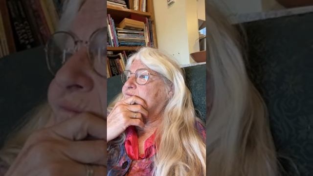 Cats and update with Nancy Today смотреть онлайн