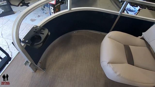 Sun Tracker Bass Buggy 16 XL Pontoon