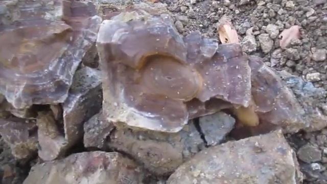 Очередной колодец с породой не совсем характерной для данного места смотреть онлайн