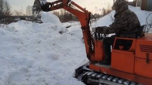 IWAFUJI CT10 экскаватор - Обзор