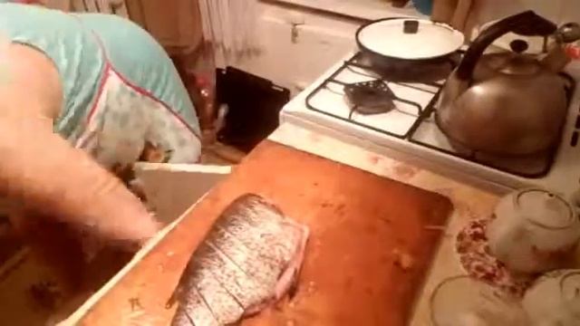 Жана готовится к приходу мужа