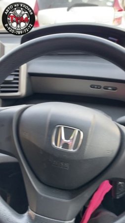 Замена магнитолы, установка камеры обгона на Honda Freed Spike.