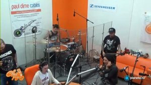 Tracktor Bowling  -  Бесконечность (live Живые, Свое радио)