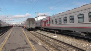 Электровоз ЧС4Т-428 со скорым поездом Москва - Чита