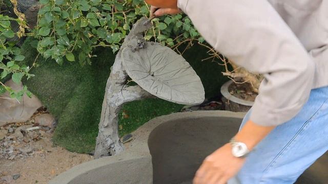 The idea of building an outdoor fish tank from beautiful sand cement at home смотреть онлайн