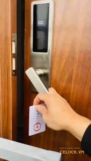 Khóa thẻ từ khách sạn: CE - 06016S смотреть онлайн