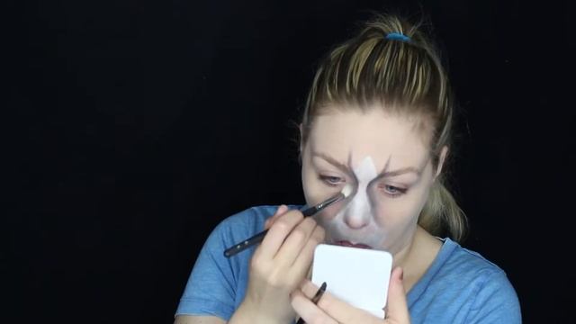 EASY Grumpy Cat Halloween Makeup Tutorial | KVD Metal Matte Palette смотреть онлайн