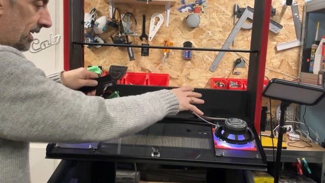 Je réalise ton Pincab - 10 - Fronton Part1 / Speaker panel смотреть онлайн