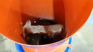 Дробление плиточной базальтовой ваты на измельчителе МИ-400 | Crushing of tile basalt wool.