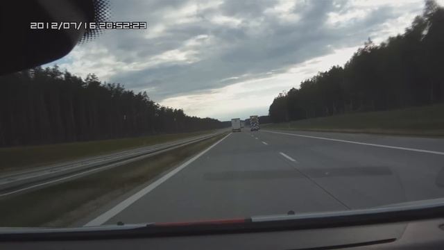 Автострада Польши. Перевозка трактора своим хода. смотреть онлайн