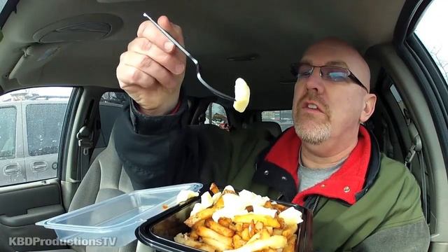 Swiss Chalet Poutine Taste Test смотреть онлайн
