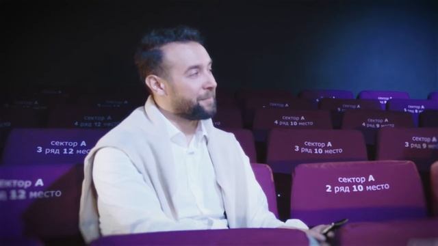"Антракт" / Илья Бобков